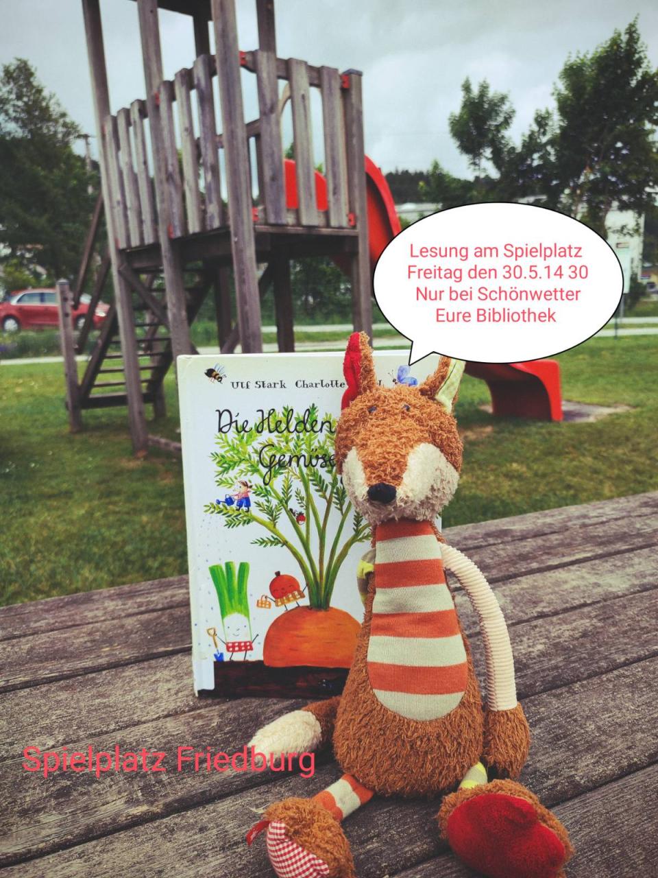 Spielplatz Buch und Fuchs als Stofftier